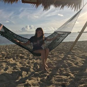 Meet your Posher, Julia